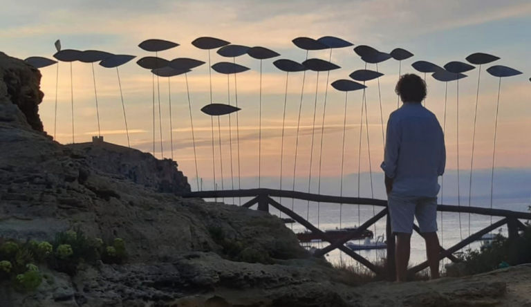 installazione fronte mare di Nicola Genco